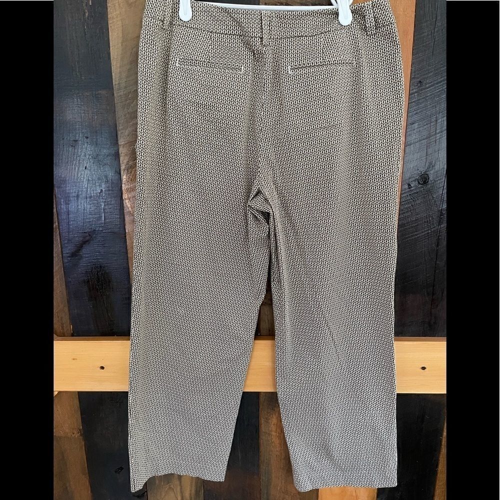 Talbots flat front crop print stretch pants, cotton and spandex blend, size 12. - Picture 4 of 5
